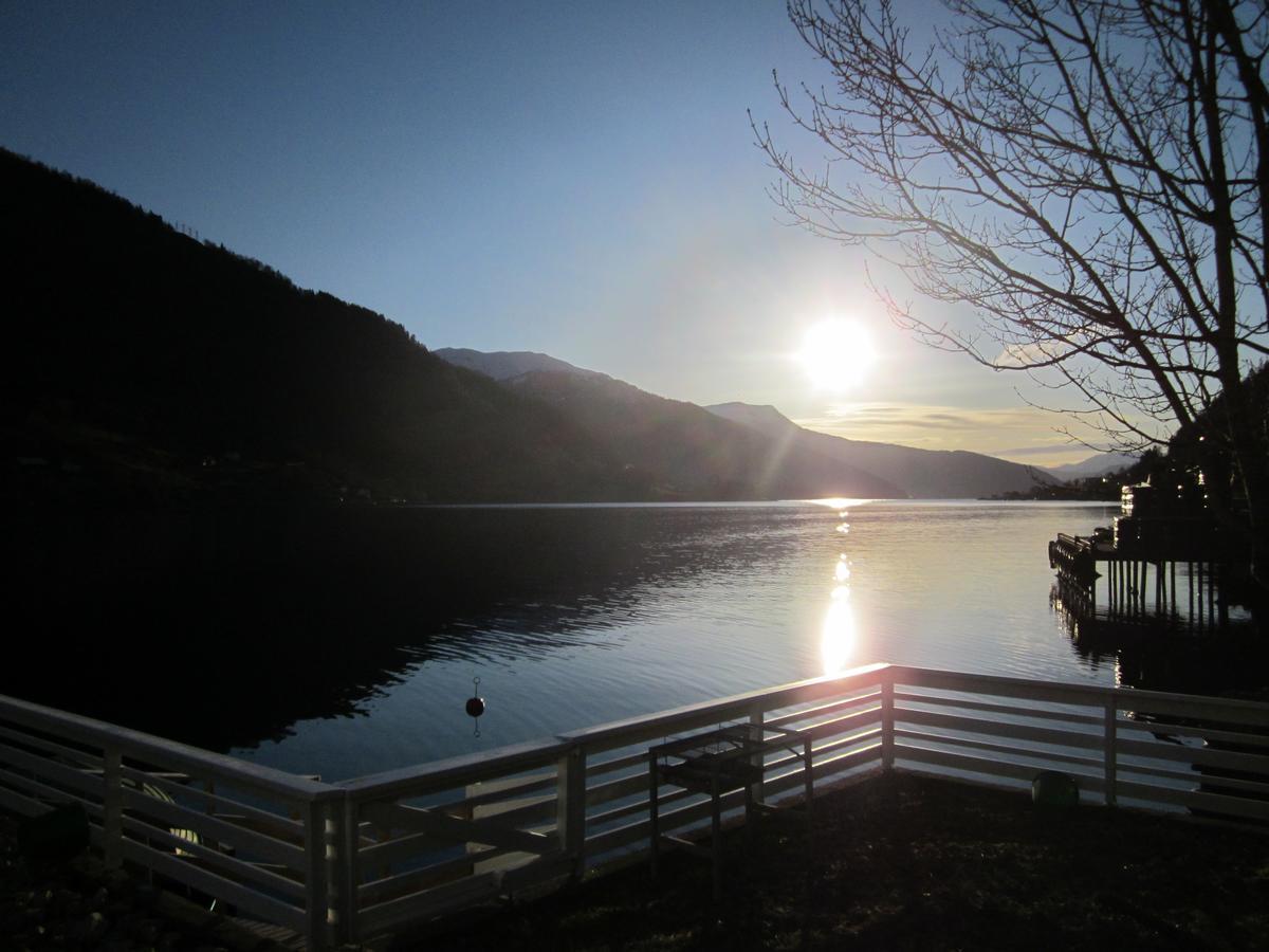 Der Fjordtraum In Balestrand Direkt Am Wasser Exteriör bild